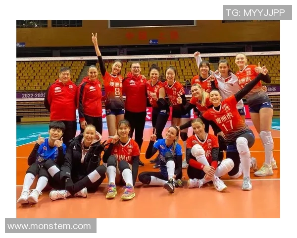 深圳排球队携手奋进实现团队协作新高度荣登全国排球团队协作榜首